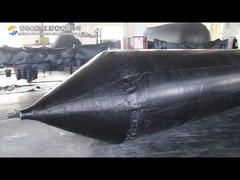 Запуск судна и подъем морской пневматической резиновой подушки безопасности